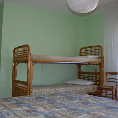 Apartment Comfortable 2 Bedroom - Beahost